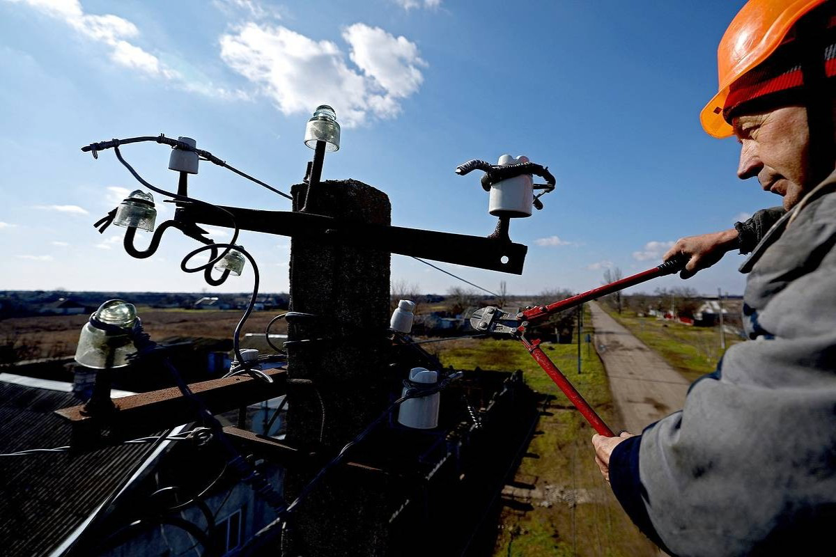 Slovakia halts electricity transmission to Ukraine