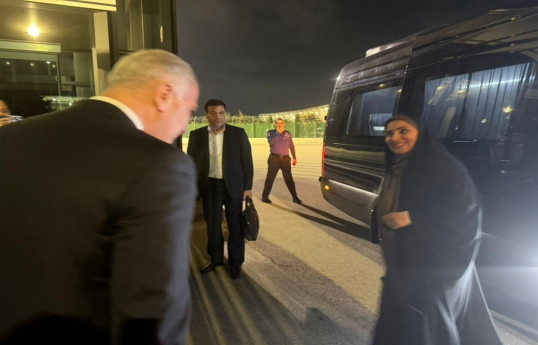 Iranian Minister of Roads and Urban Development arrives in Baku