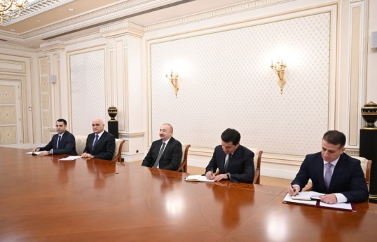 President Ilham Aliyev received delegation led by Iran's Minister of Roads and Urban Development