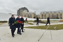 Members of Turkish and Georgian parliaments visit Alley of Honor and Victory Park