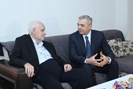 People's Poet Nariman Hasanzade presented with “Heydar Aliyev” Order