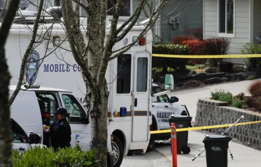 Man attacks people with knife in US, 4 dead