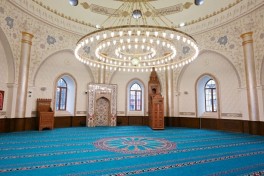 Leyla Aliyeva and Alena Aliyeva visit Juma Mosque