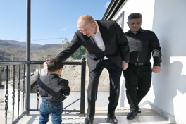 President Ilham Aliyev inspected reconstruction progress in Khanabad village of Khojaly district-UPDATED 