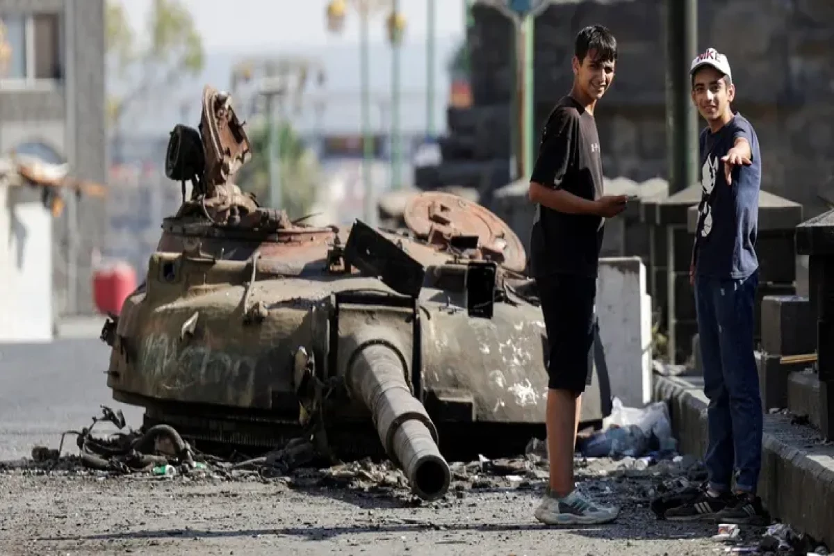 Syrian government forces and Druze factions exchange prisoners in Sweida