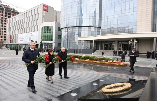 Azerbaijan’s state and government officials visit Khojaly genocide memorial