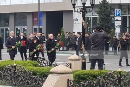 Azerbaijan’s state and government officials visit Khojaly genocide memorial