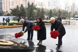 Azerbaijan’s state and government officials visit Khojaly genocide memorial