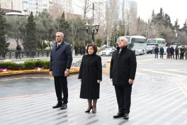 Azerbaijan’s state and government officials visit Khojaly genocide memorial