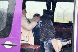 Azerbaijan relocates another resettlement convoy to Horovlu village, families receive house keys - UPDATED 