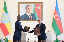 President Ilham Aliyev held expanded meeting with Ethiopian Prime Minister and several documents were signed between the two countries - UPDATED 