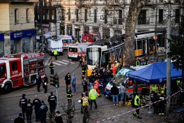 Tram derails in central Milan leaving two dead, 40 injured