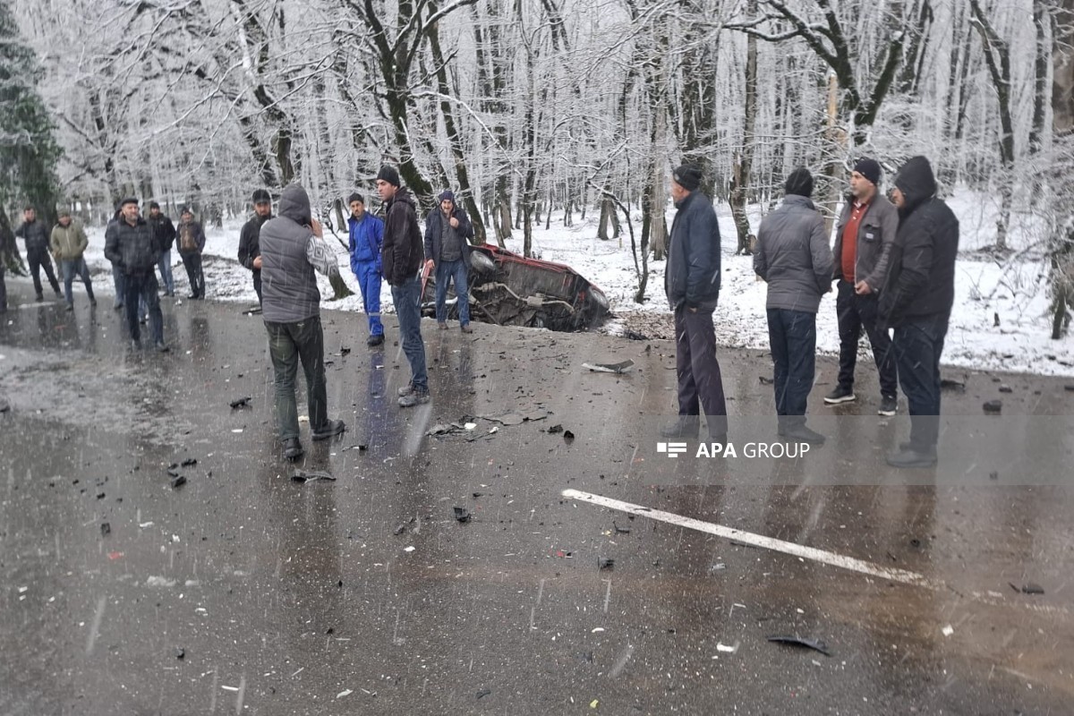 Two killed in chain-reaction car accident in Azerbaijan