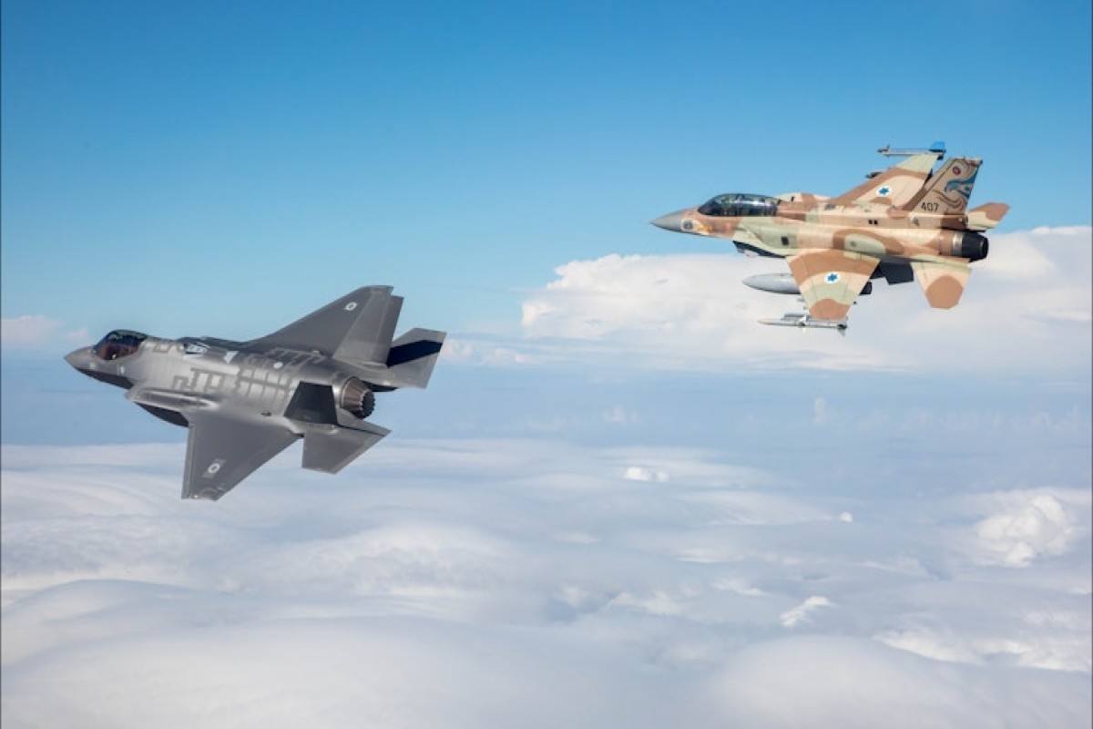 Warplanes and missiles seen in Iraq’s airspace