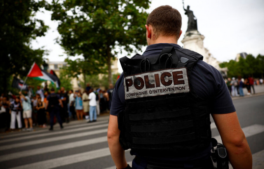 More than 1,000 cars burned in France on New Year's Eve