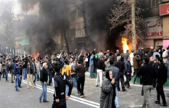 Trump warns Iran against deadly crackdown as protest death toll hits 19