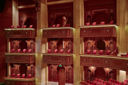 Vice-President of Heydar Aliyev Foundation Leyla Aliyeva visits Royal Opera House in Muscat