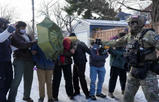 Trump defends ICE agent after fatal shooting in Minnesota