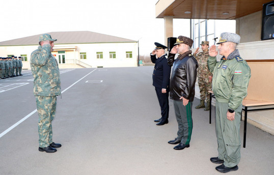 Air Force Commander and Military Prosecutor visit military units -PHOTO 