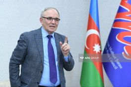 Azerbaijan Press Council restructures language commission -PHOTO 
