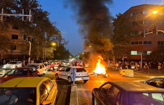 Iran announces arrest of two organizers of unrest