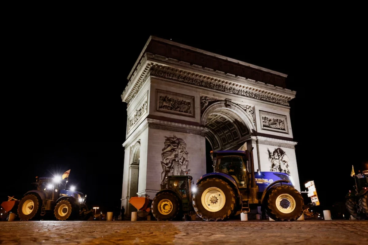French farmers stage new Paris protest in bid to halt Mercosur deal