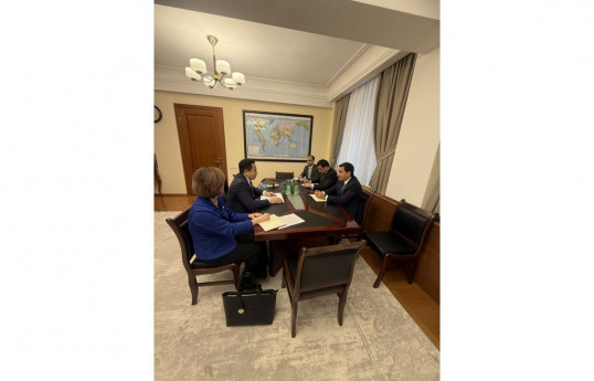 Assistant to Azerbaijani President discussed co-op with Kazakh ambassador