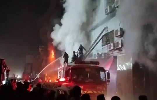 At least 3 dead in fire at Karachi’s Gul Plaza shopping mall