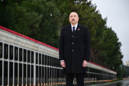 President Ilham Aliyev paid tribute to 20 January martyrs