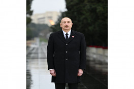 President Ilham Aliyev paid tribute to 20 January martyrs