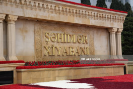 Diplomatic corps in Azerbaijan visits Alley of Martyrs on January 20 anniversary -PHOTO 