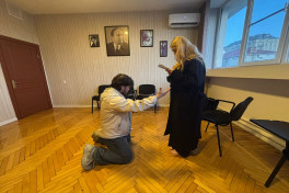 Rehearsals begin for Chekhov’s “The Bear” in Baku