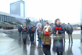 Azerbaijan observes moment of silence for 20 January martyrs-PHOTO 
