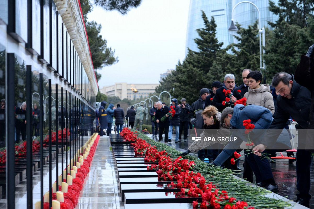 Azerbaijan commemorates January 20 martyrs-PHOTO REPORT 