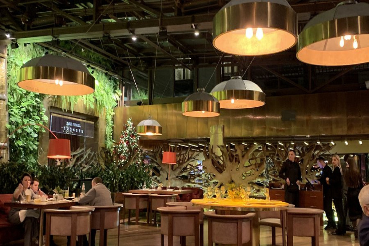Restaurants and bars are being closed en masse in Moscow