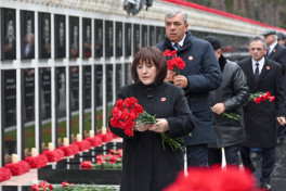 Azerbaijan's state and government officials visit Alley of Martyrs-PHOTO 