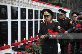Azerbaijan's state and government officials visit Alley of Martyrs-PHOTO 