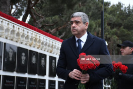 Azerbaijan's state and government officials visit Alley of Martyrs-PHOTO 