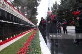 Azerbaijan's state and government officials visit Alley of Martyrs-PHOTO 