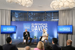 President Ilham Aliyev was interviewed by Euronews TV in Davos -PHOTO -UPDATED 