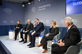 President Ilham Aliyev participated in panel session on “Defining Eurasia's Economic Identity” in Davos-UPDATED 