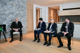 President Ilham Aliyev met with Prime Minister and Foreign Minister of Qatar in Davos