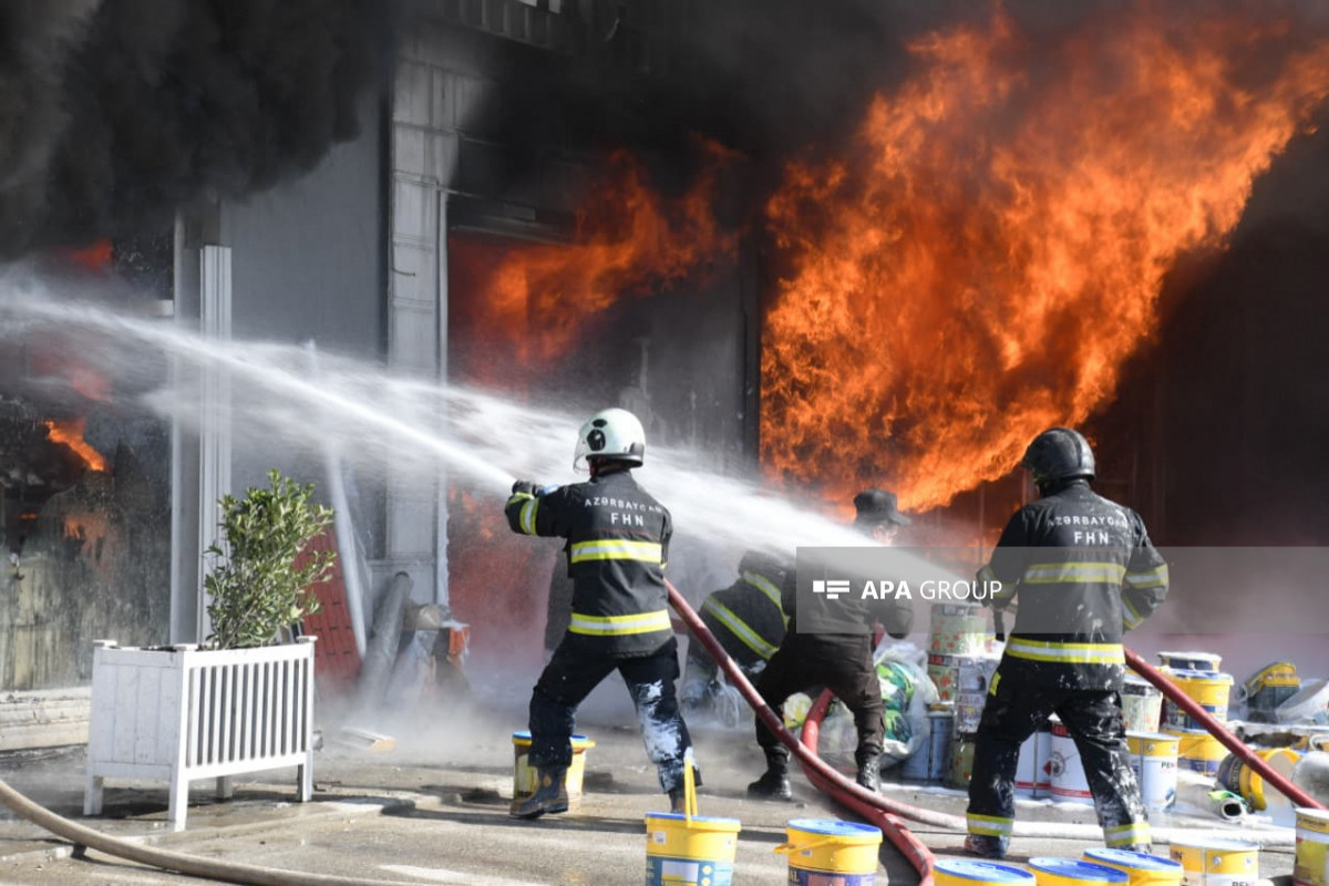 Fire at commercial property on Ziya Bunyadov Avenue in Baku fully extinguished -PHOTO -VIDEO 