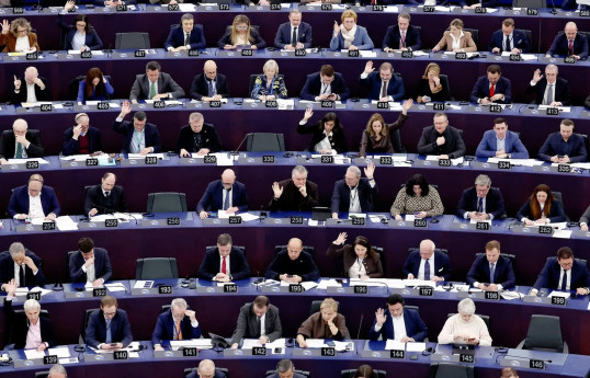 EU freezes work on US trade deal "indefinitely" after Trump’s Greenland and tariff threats
