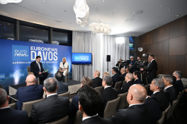 President Ilham Aliyev attended “Azerbaijan Executive Breakfast” event in Davos