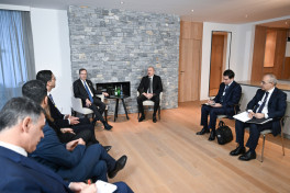 President Ilham Aliyev met with President of the State of Israel in Davos