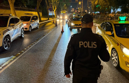 Explosive device thrown near police department in Türkiye
