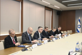 Azerbaijan’s FM Jeyhun Bayramov met with Israeli FM Gideon Sa’ar-UPDATED -1 