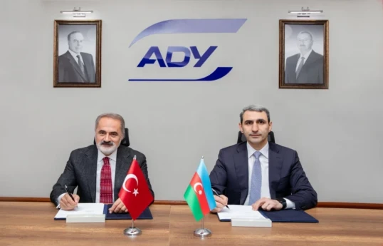 TCDD Chairman of the Board and Director General Veysi Kurt and ADY Chairman Rovshan Rustamov