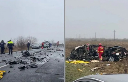 Bus traveling from Greece to France crashes in Romania, 7 dead, several injured